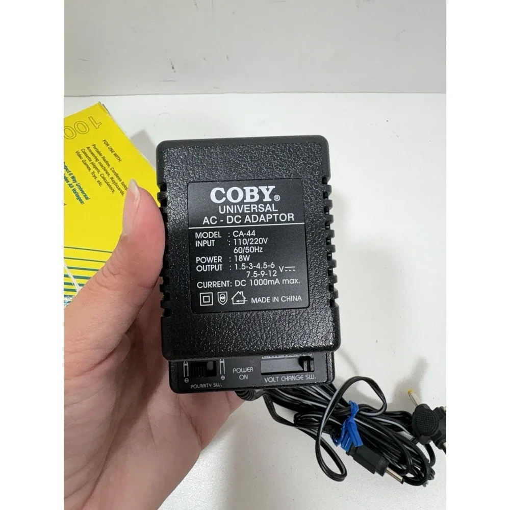 Coby‎ Universal Power A/C Adapter model CA-44 1000mA LED Power Indicator Input